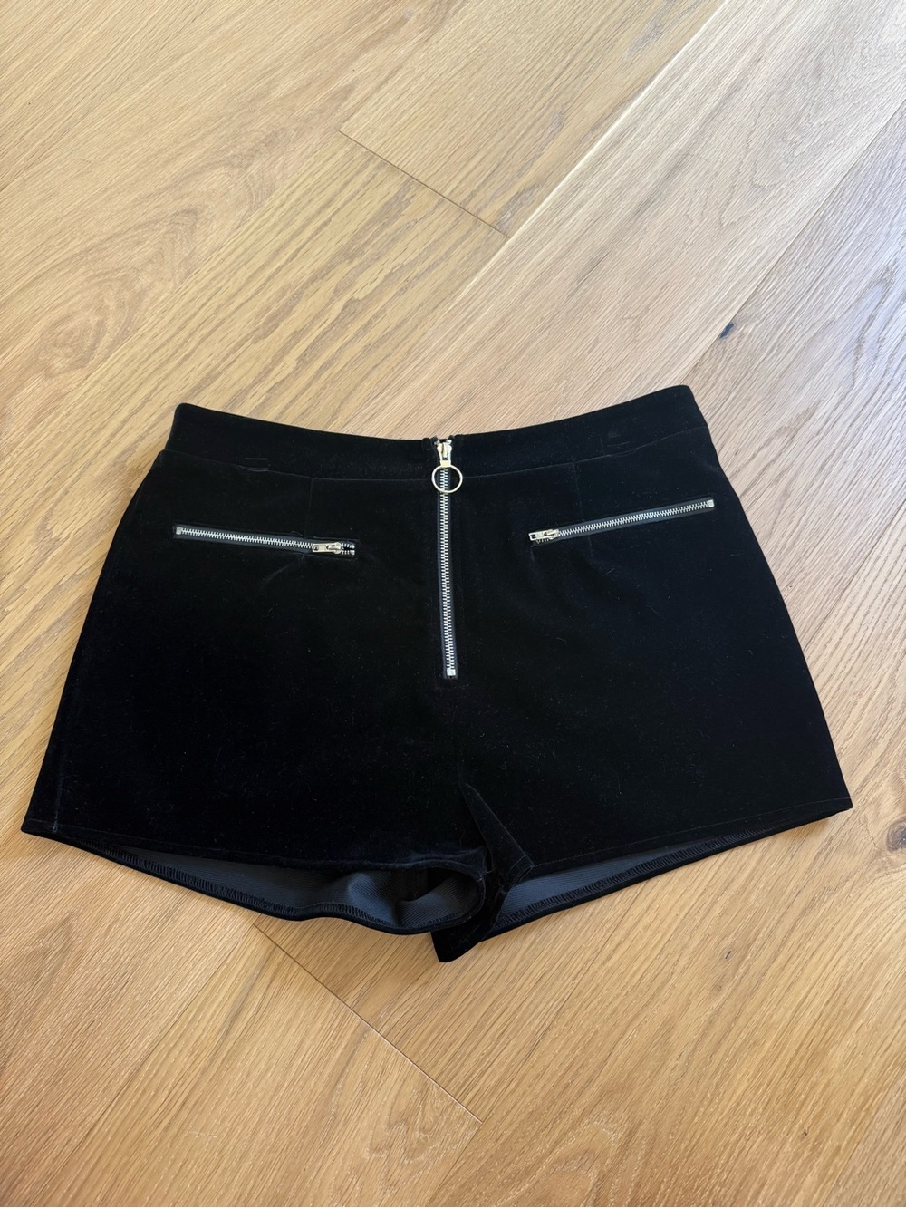 Superdown Revolve Black High-Waist Velvet Shorts with Silver Zippers Large